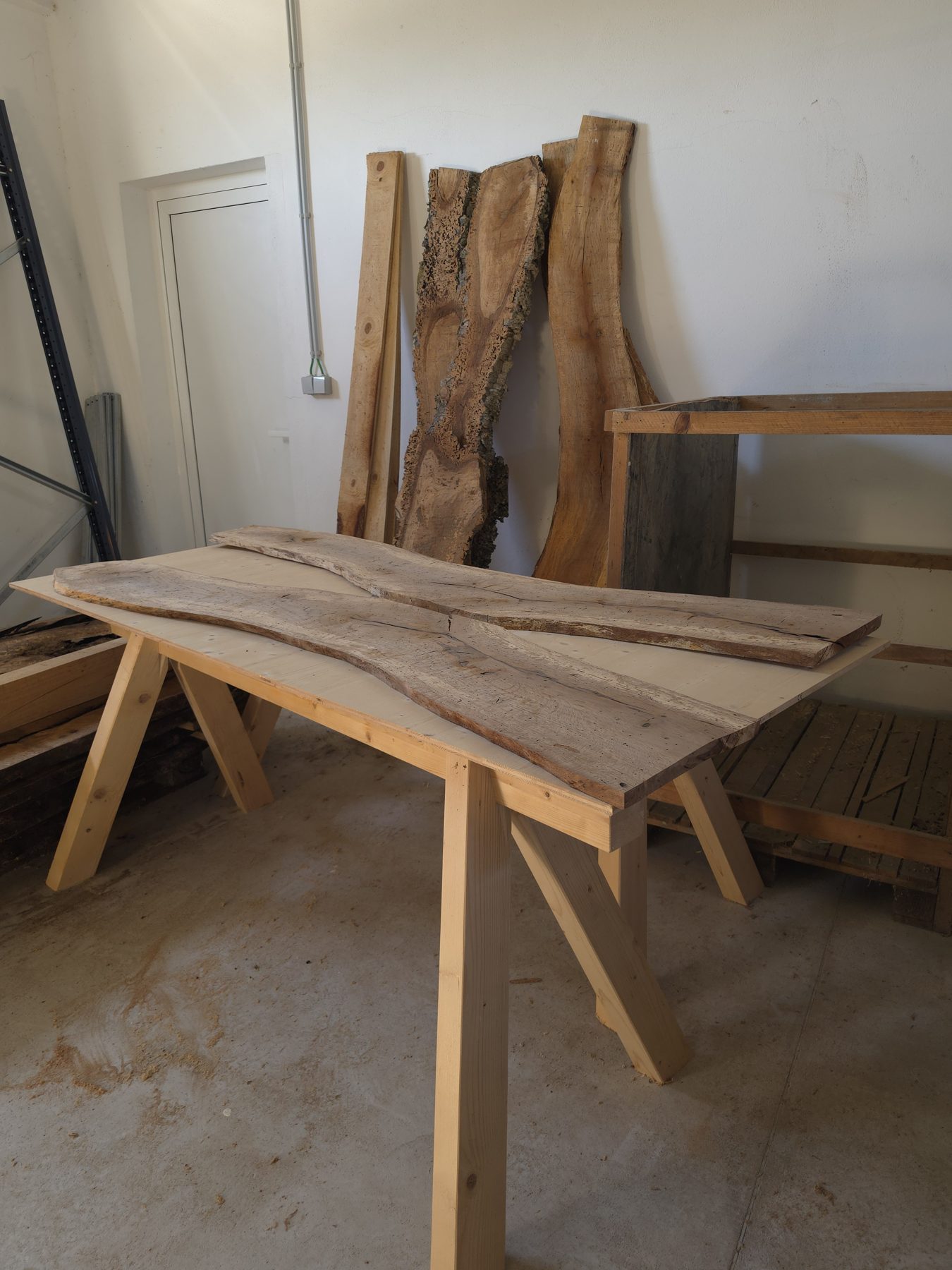 Sawmill and local timber at Quinta do Coito Grande, Colos
